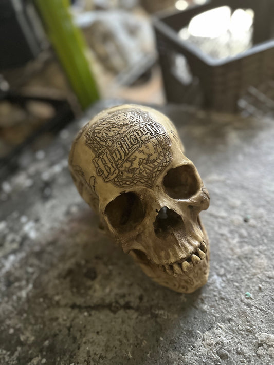 DEAL - Hufflepuff Skull