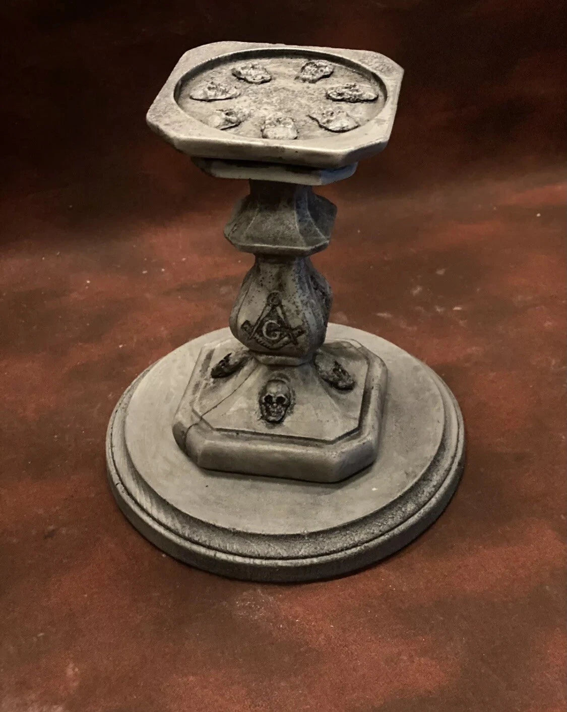Masonic - Skull Stand