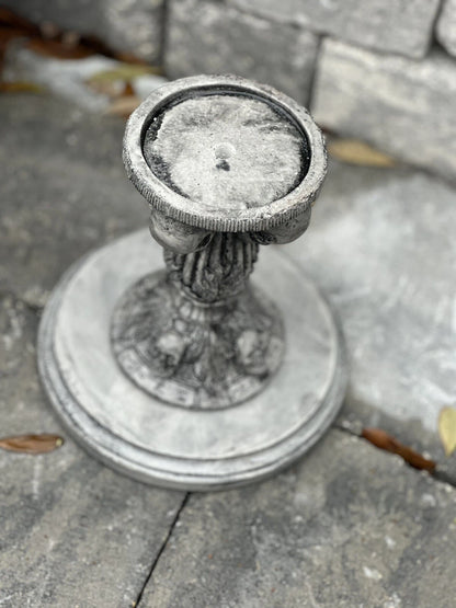 Short Memento Mori Skull Stand