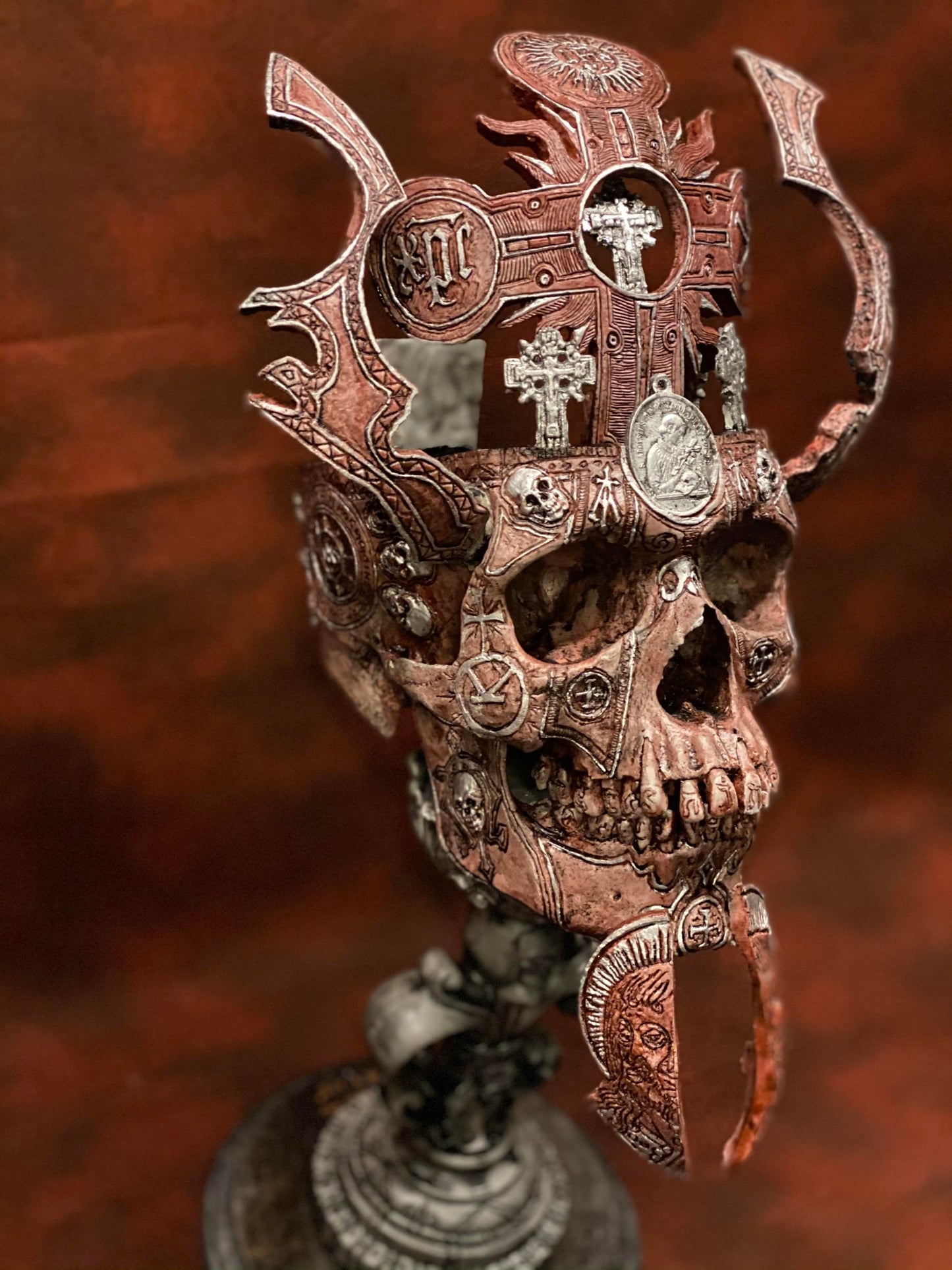 Crimson Gonzaga Processional Skull - Replica - 5 of 5